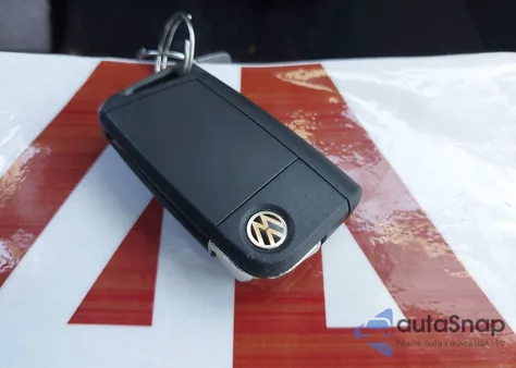 2019 Volkswagen Jetta 1.4T R-Line/1.4T S/1.4T Se из США, поврежденный, VIN 3VWC57BU5KM052969